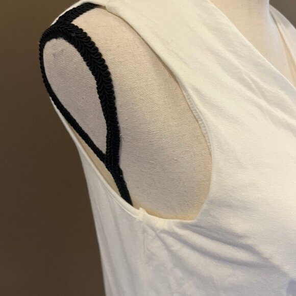 Vince Camuto Cream Sleeveless Draped Top, with sheer shoulder, Size Medium - Picture 4 of 10